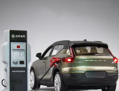 VOLVO XC40 Todoterreno de Aleación, Luz y Sonido, 1:32