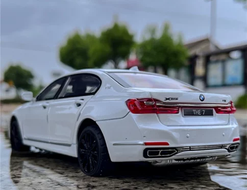 Coche Serie 7 de Aleación 1:24, Modelo con Luz y Sonido, Regalo para Niños
